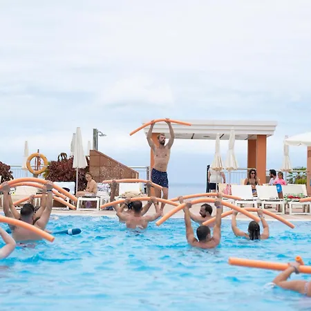 Landmar Costa Gigantes Family 4*